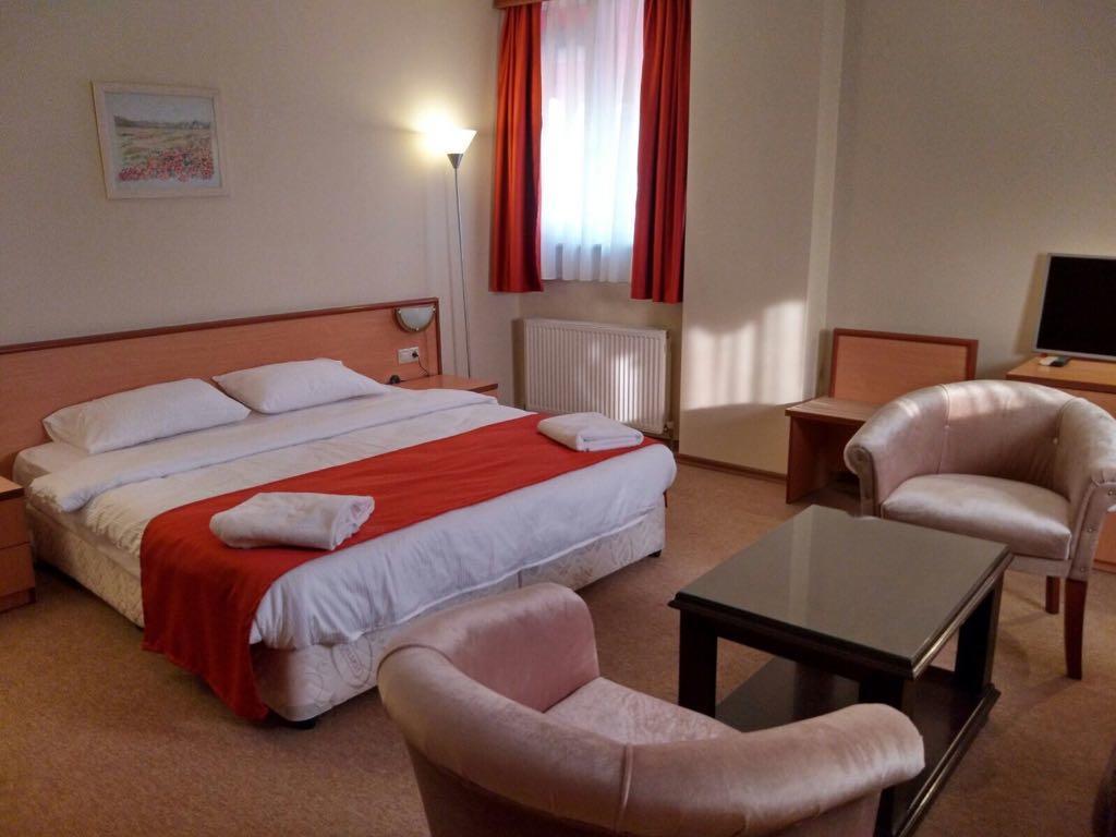 Duzce Han Otel Екстериор снимка